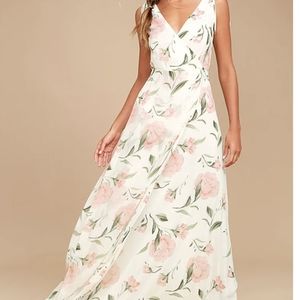 Lulus Romantic Possibilities white floral maxi dress- size large (fits like med)